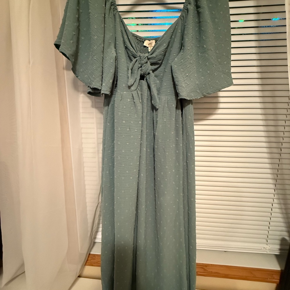 Green Women's maternity and postpartum Dress